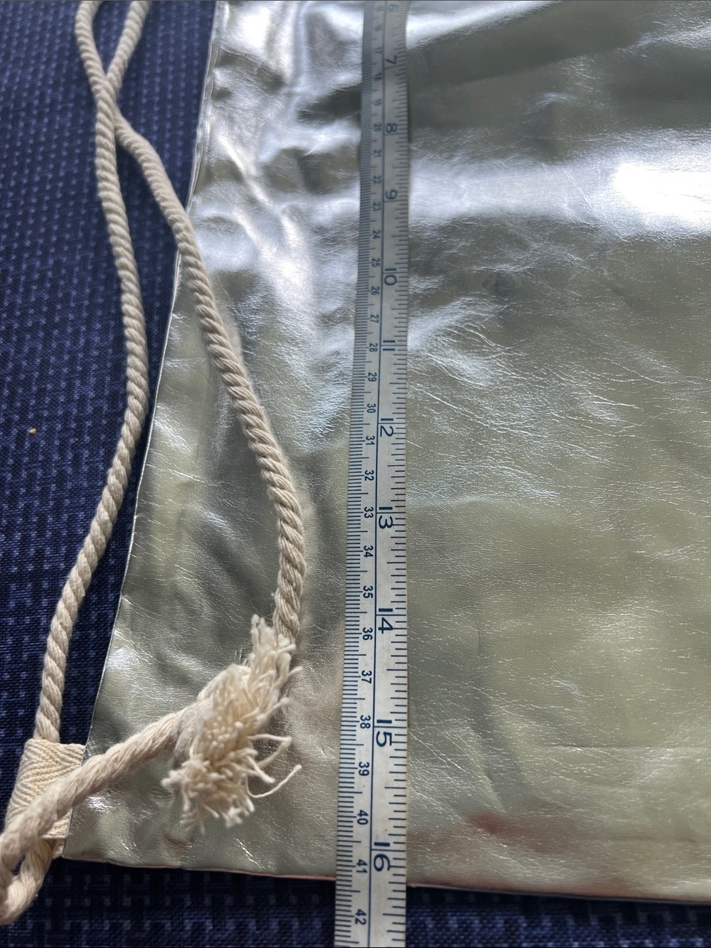 Moda Silver Metallic Drawstring Bag with Cream Rope Handles - Picture 5 of 6